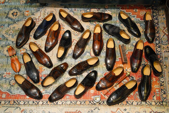 Hengxin Shoes Unveils Full Christmas Inventory Over 20,000 Pairs Ready to Ship for Suit Stores and Garment Brands Worldwide-banner-2