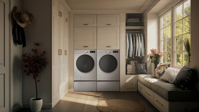 The latest LG SIGNATURE collections celebrates a decade of innovation by blending powerful AI with elevated design and the timeless aesthetic of quiet luxury. (PRNewsfoto/LG Electronics, Inc.) The latest LG SIGNATURE collections celebrates a decade of innovation by blending powerful AI with elevated design and the timeless aesthetic of quiet luxury. (PRNewsfoto/LG Electronics, Inc.)