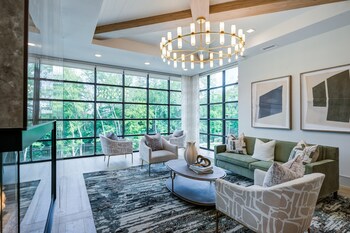 Benchmark at Mount Pleasant Has Ample Living Spaces