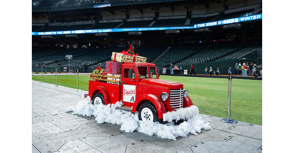 University of Phoenix Supports Arizona Diamondbacks® Annual Winter Classic Celebration