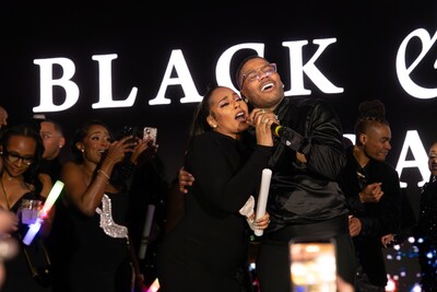 Nelly, Ashanti, Family and Friends singing at the Black & White Ball 2025