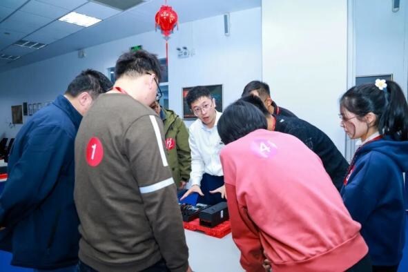 Unable to view the image, Please provide a valid URL.