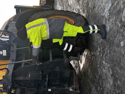 RefrigiWear® Supports Western Alaska Flood Recovery with Critical Cold-Weather Gear Donation Through 6th Avenue Outfitters