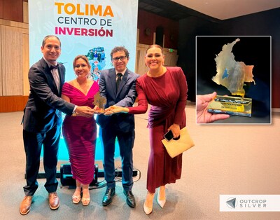 Image 9: Tolima Government recognizes Outcrop Silver for its contribution to regional economic development and responsible investment. (CNW Group/Outcrop Silver & Gold Corporation) Image 9: Tolima Government recognizes Outcrop Silver for its contribution to regional economic development and responsible investment. (CNW Group/Outcrop Silver & Gold Corporation)