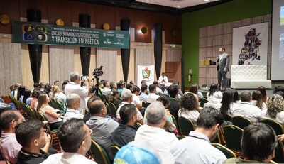 Image 1: Tolima Investors’ Roundtable (CNW Group/Outcrop Silver & Gold Corporation) Image 1: Tolima Investors’ Roundtable (CNW Group/Outcrop Silver & Gold Corporation)