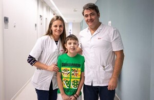 A hospital in Barcelona successfully operates on a 10-year-old Romanian boy with a severe congenital heart defect that prevented him from walking