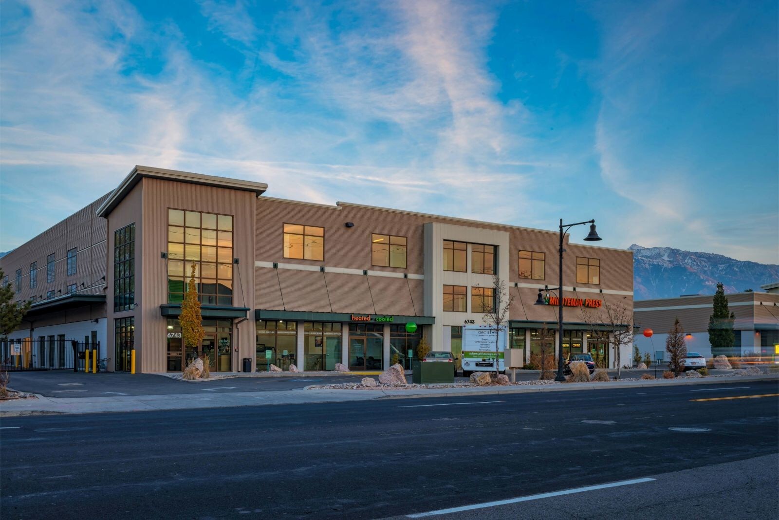 Unable to view the image, Please provide a valid URL.