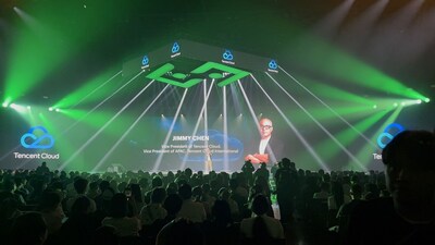 Jimmy Chen, Vice President of APAC, Tencent Cloud, delivering a keynote at Bitkub Summit 2025 on how Cloud and AI technologies are set to drive transformation for Web3 ecosystems