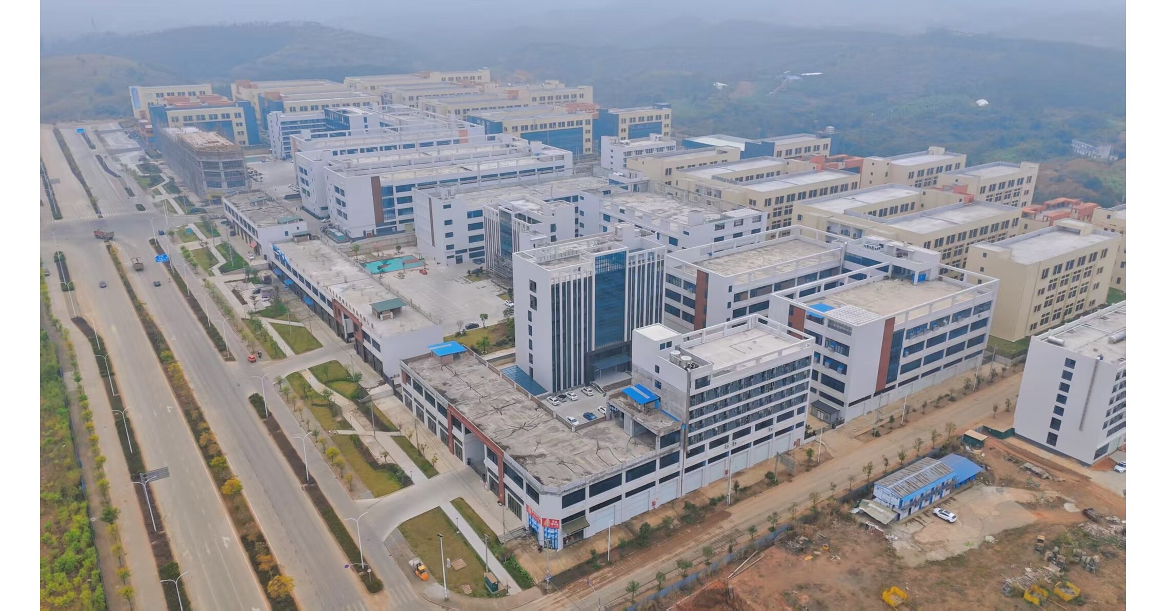 Xinhua Silk Road: Textile and clothing industry in town of Guiping in S. China's Guangxi seizes e-commerce wave to boost dev't