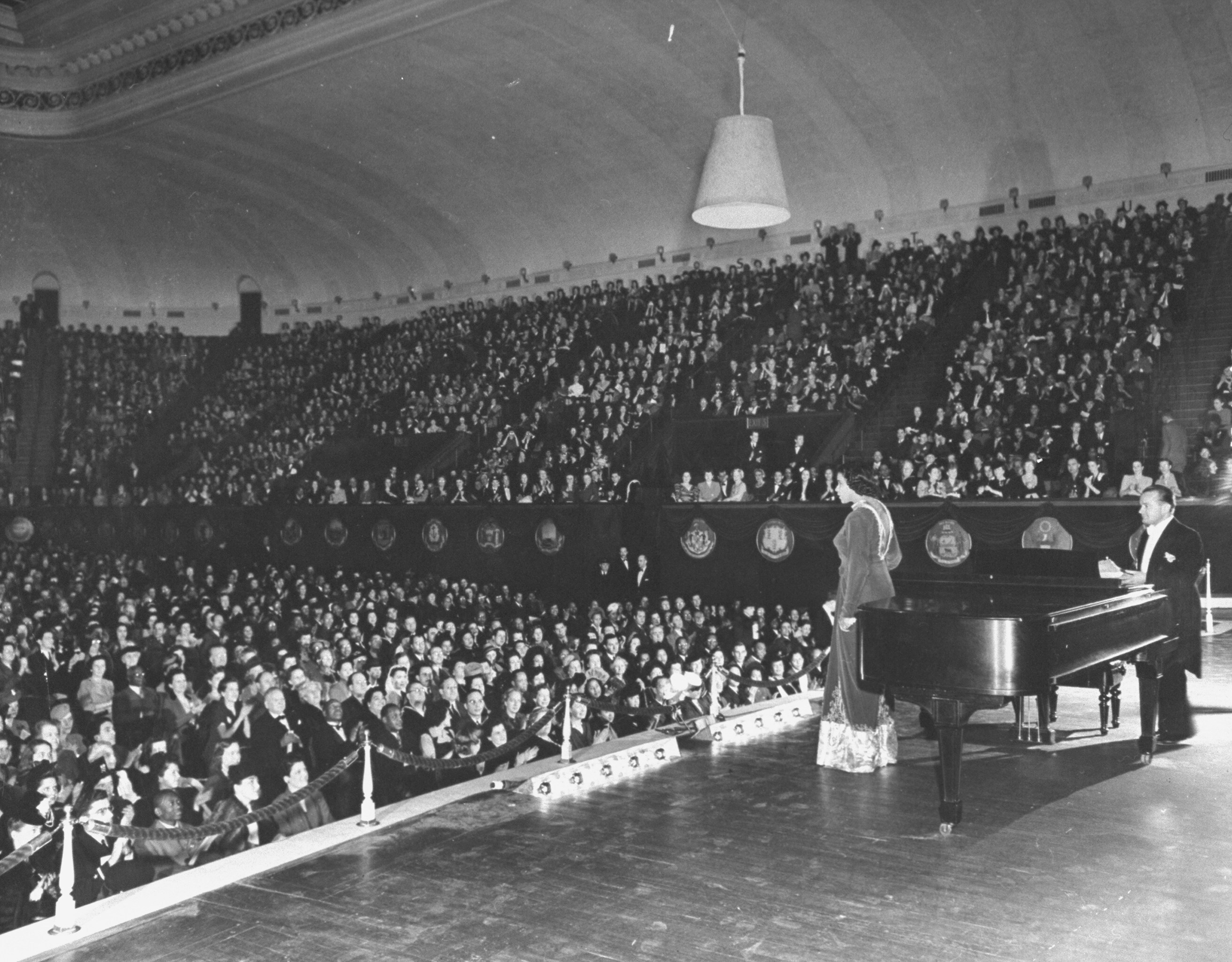 DAR Marian Anderson Legacy Scholarship Now Accepting Applications, Apply by Jan. 31