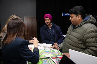 Guests at Mattamy’s First-Time Homebuyer’s Expo had access to site maps, floorplan brochures and postcards highlighting model home locations across the GTA, Simcoe, Kitchener and Guelph region. (CNW Group/Mattamy Homes Limited) Guests at Mattamy’s First-Time Homebuyer’s Expo had access to site maps, floorplan brochures and postcards highlighting model home locations across the GTA, Simcoe, Kitchener and Guelph region. (CNW Group/Mattamy Homes Limited)