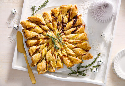 Sweet and Savoury Twists are the perfect appetizer for any holiday celebration! (CNW Group/Egg Farmers of Ontario) Sweet and Savoury Twists are the perfect appetizer for any holiday celebration! (CNW Group/Egg Farmers of Ontario)