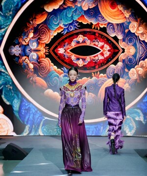 The Second Silk Fashion Gala Opens at China National Silk Museum