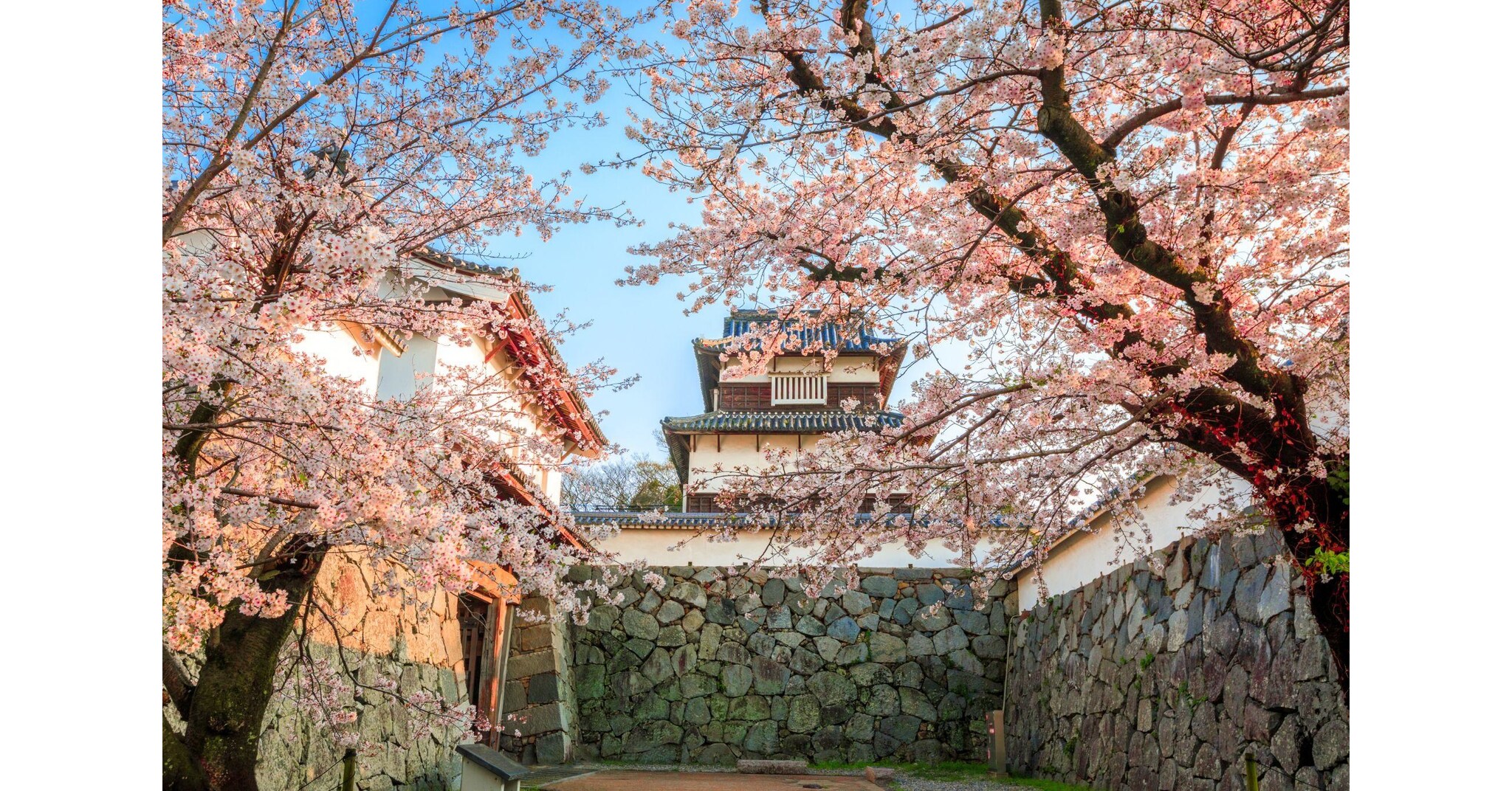 Golden Route to WEST JAPAN Partners with Airalo to Launch Exclusive Travel Connectivity Campaign