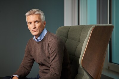 Cars Commerce Names Tobias Hartmann as Next Chief Executive Officer, Succeeding CEO Alex Vetter Effective January 15, 2026