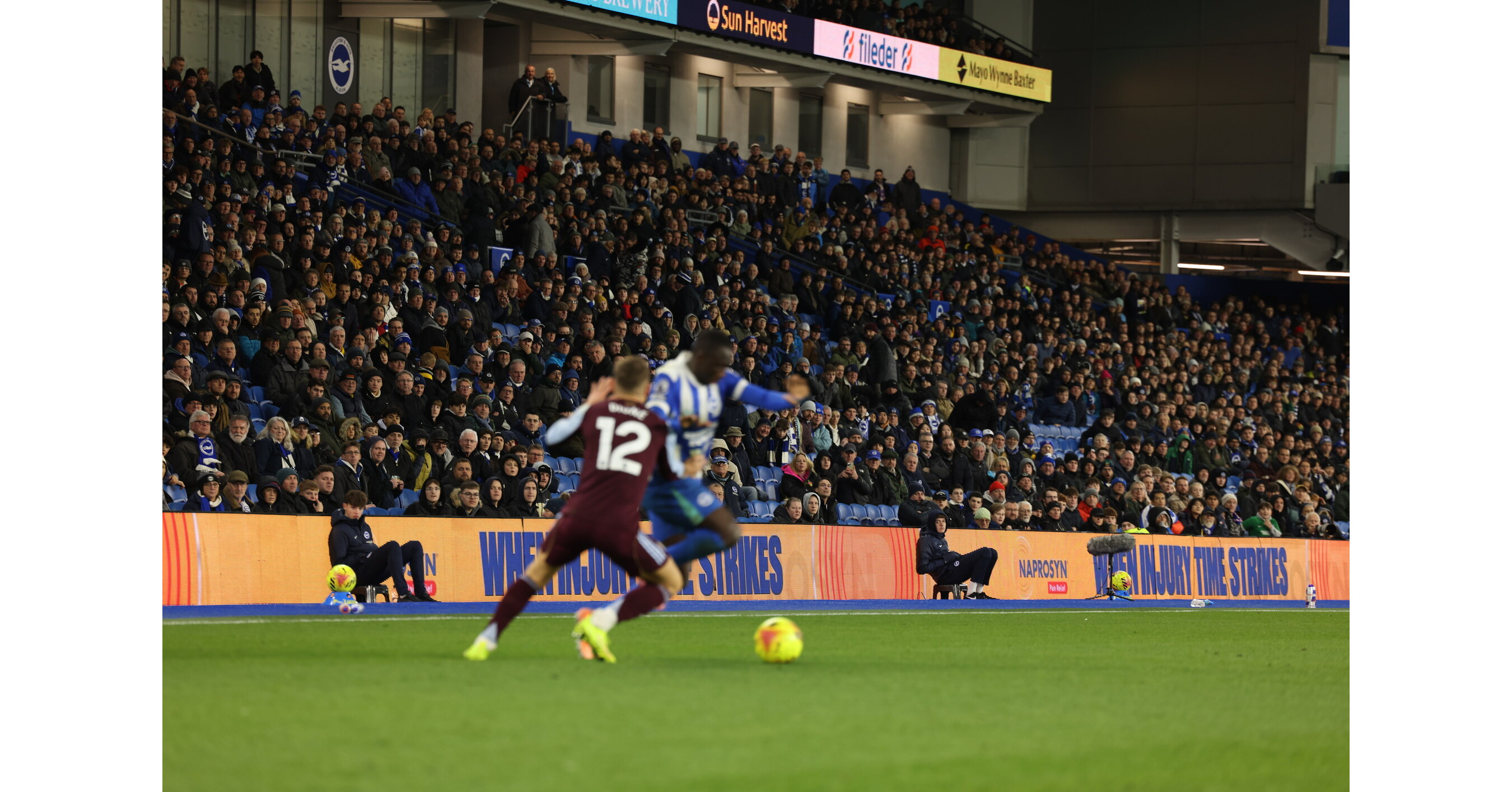 Top sports physio says football bosses failing to properly protect players health this Christmas as injuries expected to rise