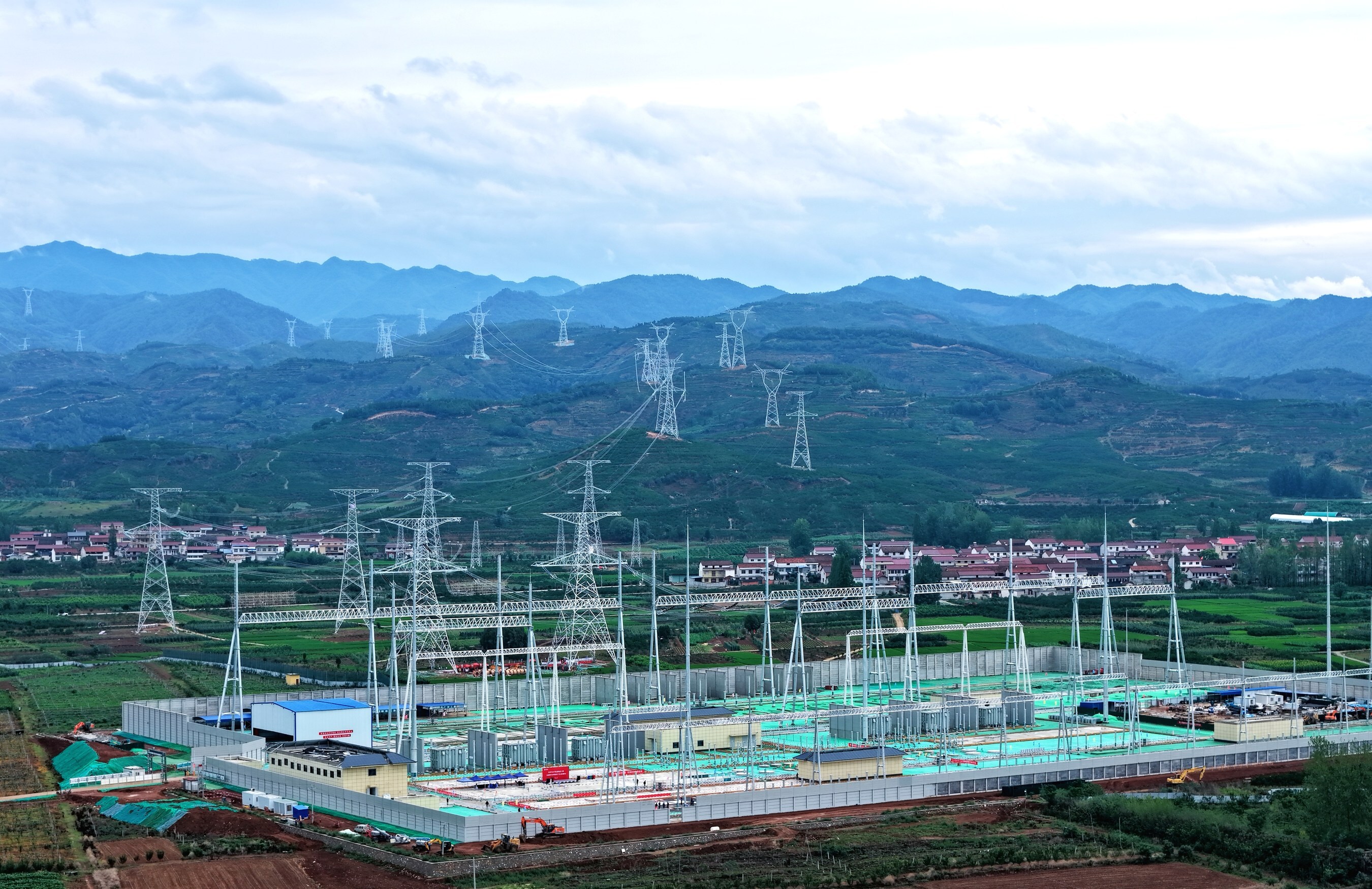 Power supply projects in Shaanxi fuel new development drive