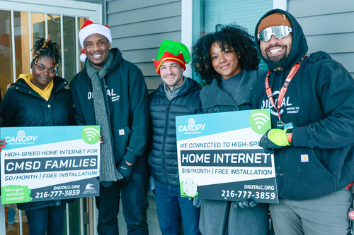 DigitalC team members mark the connection of the organization’s 4,700th household connected to Canopy in 2025 and the 7,502nd household connected since launching its citywide connectivity effort in January 2024.