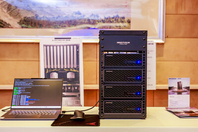MS-S1 Max with AMD Ryzen AI MAX+ 395 chip, 4-node cluster display MS-S1 Max with AMD Ryzen AI MAX+ 395 chip, 4-node cluster display