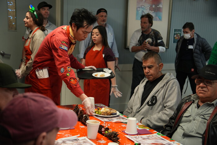 Vancouver Harbour Light Christmas Meal (CNW Group/The Salvation Army British Columbia Division)