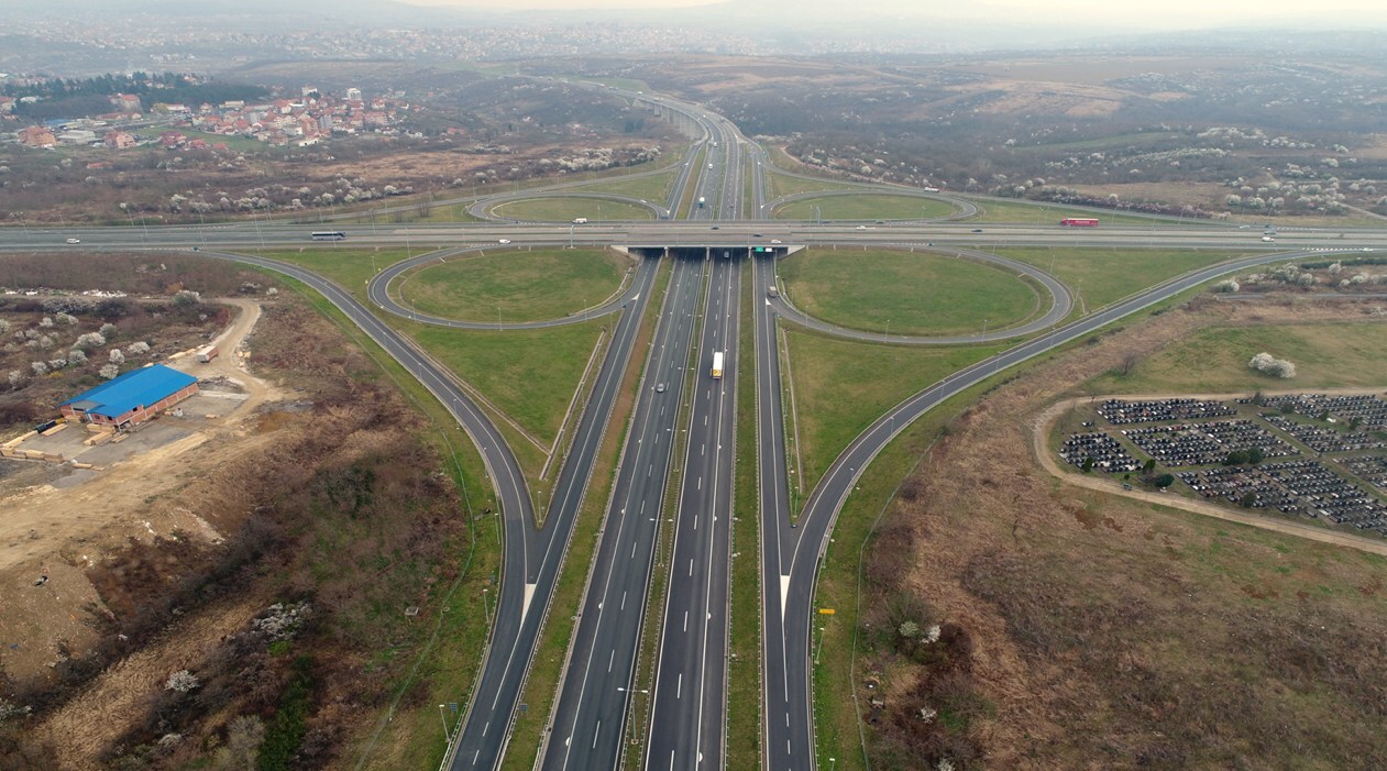 POWERCHINA rozszerza swoje zobowiązania w Serbii w zakresie ochrony środowiska, odpowiedzialności społecznej i ładu korporacyjnego poprzez projekty zrównoważonej infrastruktury i zaangażowanie w życie społeczności