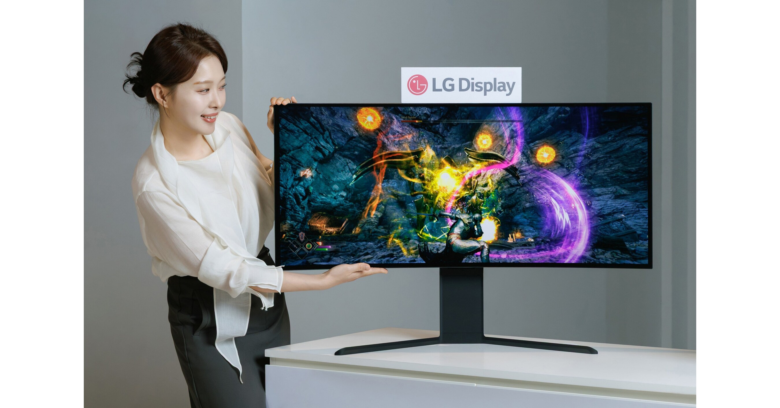 LG Display showcases wide lineup of world-first, leading OLED monitors