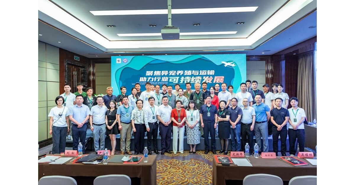 Managing the Exotic Pet Trade to Reduce Ecological and Social Risks