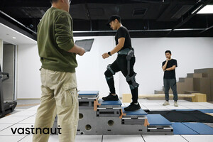 Engineering towards Synergy: Vastnaut Unveils the World's First AI-Powered 4x4 Exoskeleton