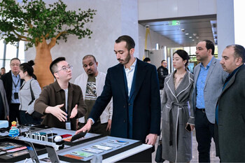 H.R.H. Prince Sultan Bin Mansour Al Saud Experienced Infinix’s Latest Portfolio of Cutting-edge Technologies