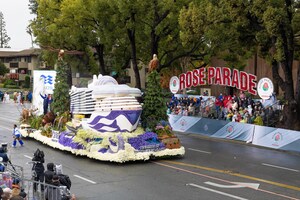 Princess Cruises Rings in New Year's Day with Star Princess Alaska-Themed Float in the Rose Parade®