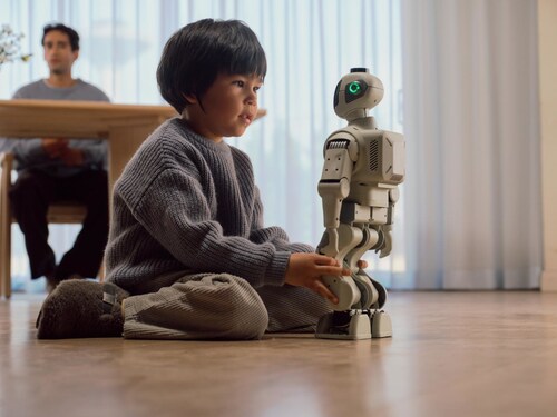 Zeroth M1, the first flagship home humanoid robot.