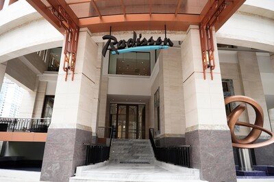 Radisson Hotel Chateau De Bangkok_Hotel Entrance