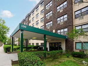 Hudson Valley Property Group Acquires 100 Terrace Avenue Apartments in Hempstead, NY