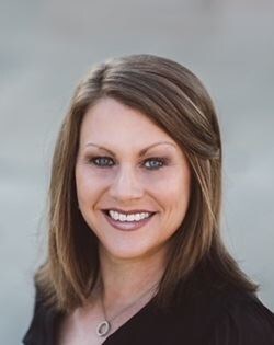 The Inner Circle acknowledges, Kim Moreland honored as a Pinnacle Lifetime Member
