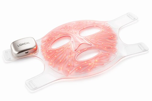 LED Face Mask (PRNewsfoto/iSMART Developments Ltd)