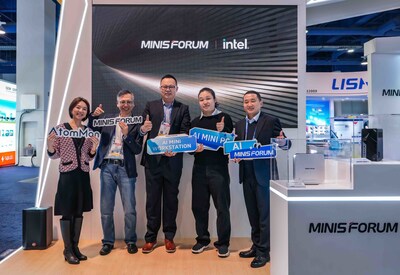 (left to right): Emily Yeh, Director of Brand & Marketing, MINISFORUM; Yuki Tanio, General Manager of Japan, MINISFORUM; Alan Bao, Intel China CCG CTE Business Director; Jiang Xue, Product Director for Mini Workstation & NAS, MINISFORUM; Michael Jin, Senior Product Director, MINISFORUM.