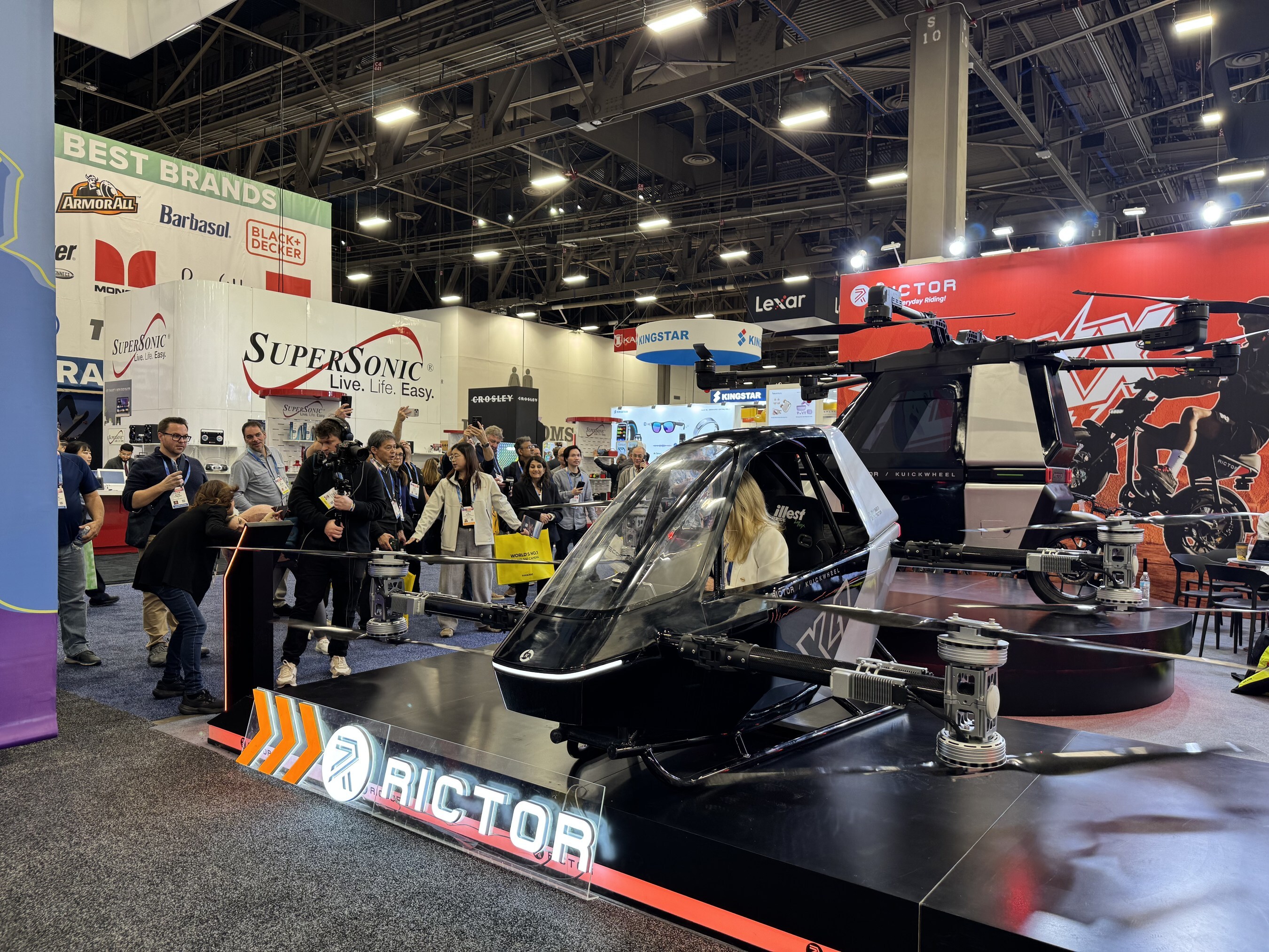 At CES 2026: RICTOR Unveils the X4 "Air Mobility Pod" at $39,900, No Pilot's License Required