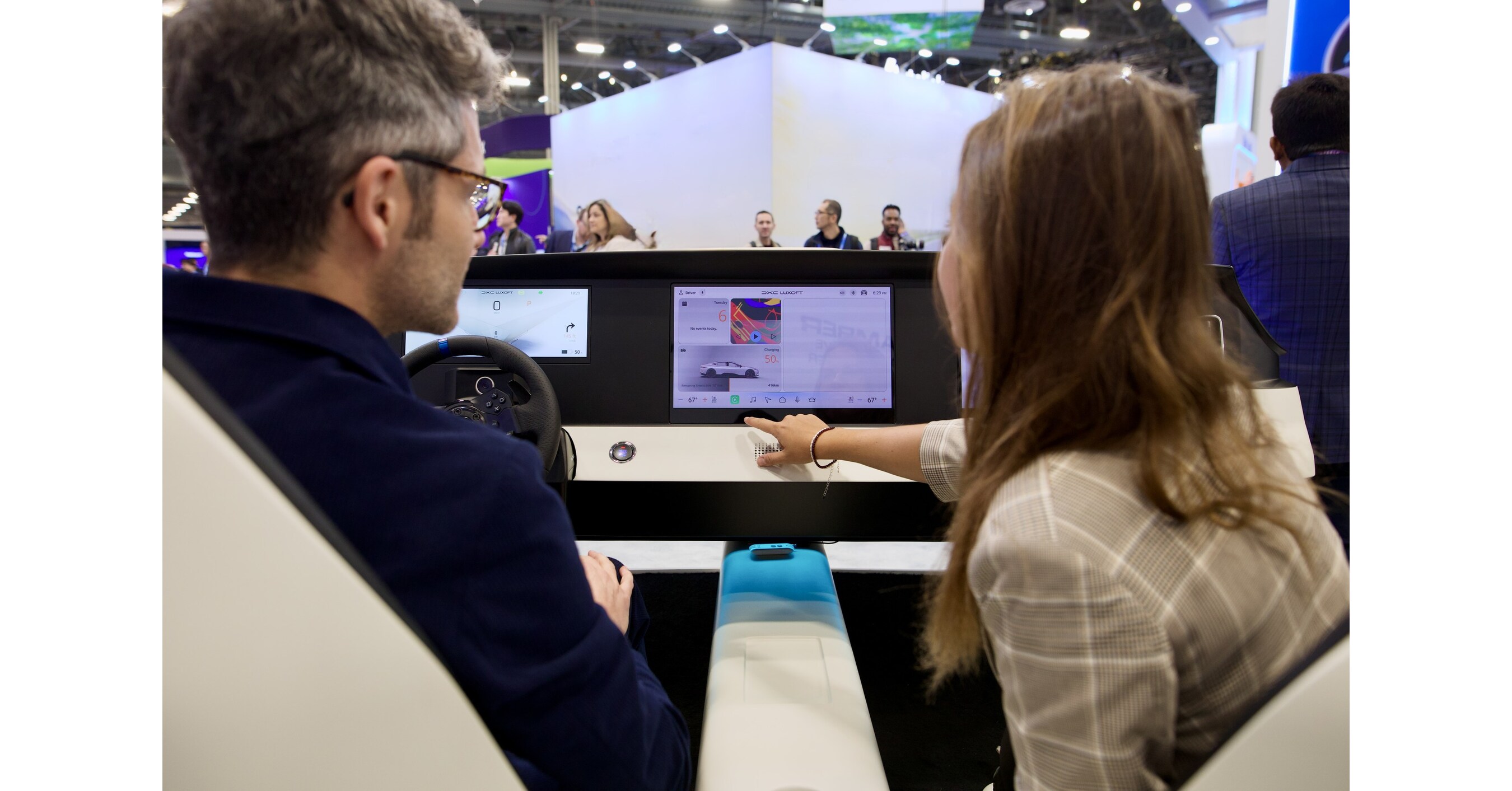 DXC stellt auf der CES 2026 die n&auml;chste Generation der Automotive-Softwareplattform AMBER vor