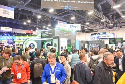 uCloudlink Redefines the Boundaries of Mobile Connectivity at CES 2026 (PRNewsfoto/uCloudlink Group Inc.) uCloudlink Redefines the Boundaries of Mobile Connectivity at CES 2026 (PRNewsfoto/uCloudlink Group Inc.)