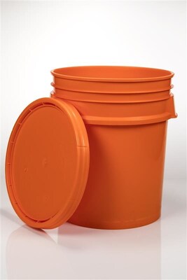 paint pail bucket (photo for illustration only)