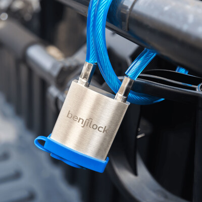Security that moves with you. From the city commute to the open road, BenjiLock's stainless steel cable shackle is designed for motion.