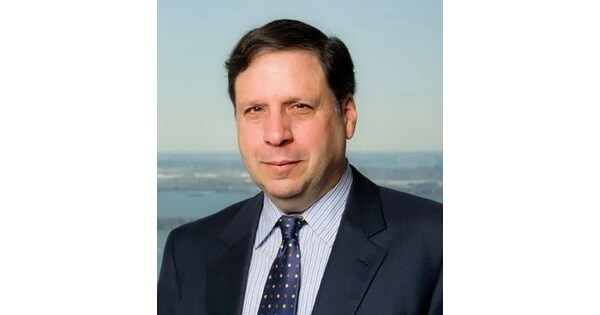 In HelloNation, Personal Injury Attorney Professional Joseph Miklos of Garden City, NY, Launches New Expert Website Highlighting His Work in the Community