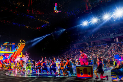 The finale soars with energy as the full Ringling cast fills the arena floor and the Ringling Rocket launches overhead - a heart-racing moment that brings The Greatest Party On Earth to an unforgettable finish.