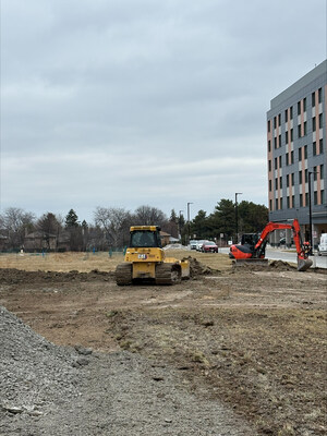 Bulldozer and Excavator ready the site for construction of Mississauga's First Hospice Centre. (CNW Group/Hospice Mississauga)