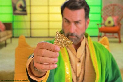 Avocados From Mexico’s Guac Guru, actor and comedian Rob Riggle with the Golden Double Dip Chip