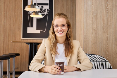 Annemarie Swijtink, President and CEO of McDonald’s Canada, commits to one-year price promise amid rising cost of living for Canadians (CNW Group/McDonald's Canada)