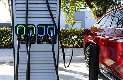 Mercedes-Benz HPC (CNW Group/Mercedes-Benz Canada Inc.)