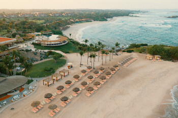 Cuevas Club de Playa styled by Business & Pleasure (Photo Credit: Nick Radford)