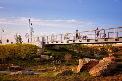 Sunset Ridge Promenade | Painted Prairie | New Homes for Sale in Aurora, CO by Century Communities