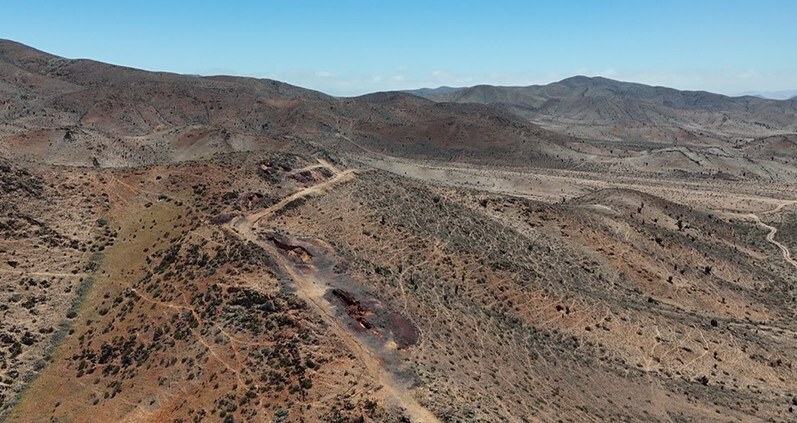 Figure 1. Iron oxide/Iron oxide-copper mine workings at northern/mid Castilla. (CNW Group/Super Copper Corp.) Figure 1. Iron oxide/Iron oxide-copper mine workings at northern/mid Castilla. (CNW Group/Super Copper Corp.)